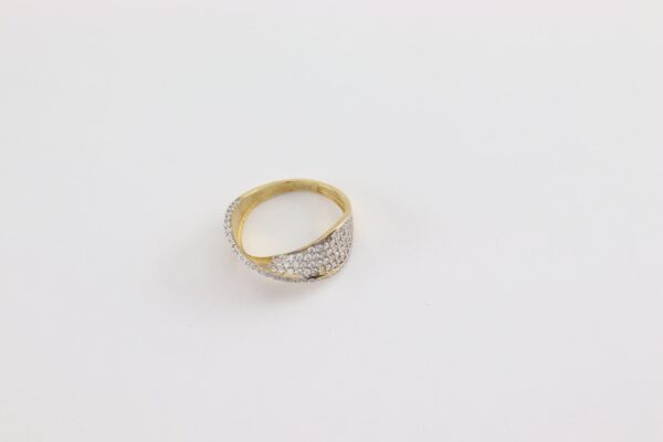 sehr feiner Ring in Gelbgold mit Zirkonia
