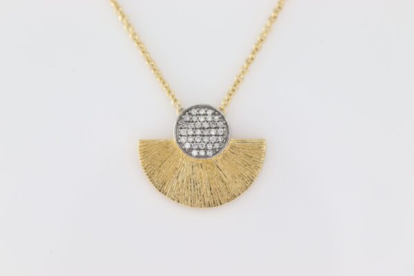 sehr feines Collier  in Gelbgold mit Diamanten