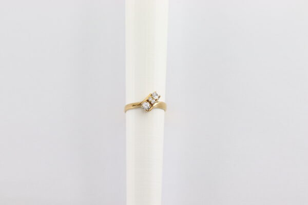 sehr feiner Ring in Gelbgold mit klaren Zirkonia – Bild 3