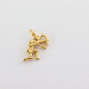 Kleiner Schütze Anhänger in Gelbgold