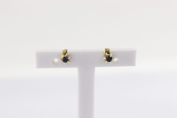 Sehr feine Ohrstecker Gelbgold gearbeitet. – Bild 4