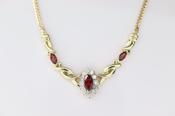 Collier mit Granat und Zirkonia
