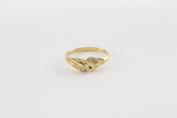 Ein sehr eleganter Ring mit kleinen Diamant – Bild 2