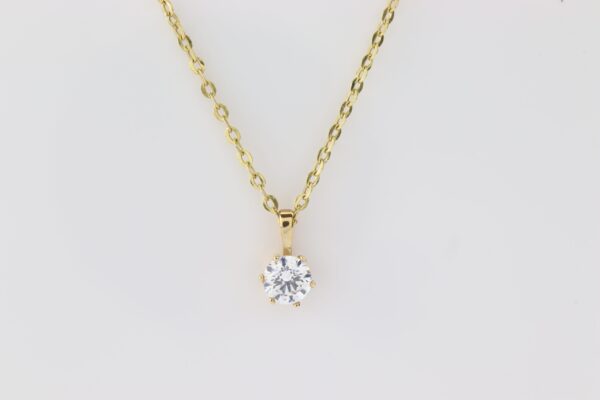 feines Collier mit klarem Zirkonia