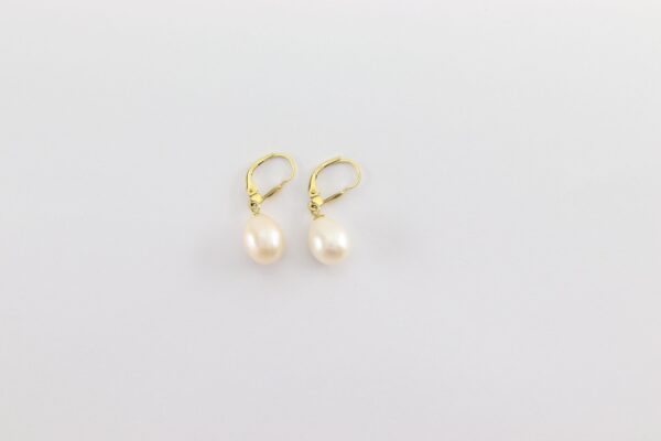Ohrhänger in Gelbgold mit Perle