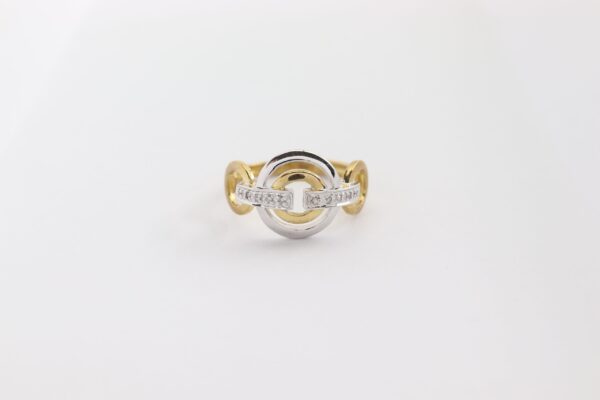 schön geformter Ring mit Diamanten – Bild 4