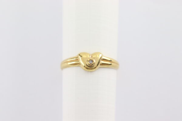Ring in Gelbgold  mit einem kleinem Diamant – Bild 3