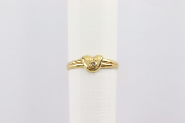 Ring in Gelbgold  mit einem kleinem Diamant – Bild 4