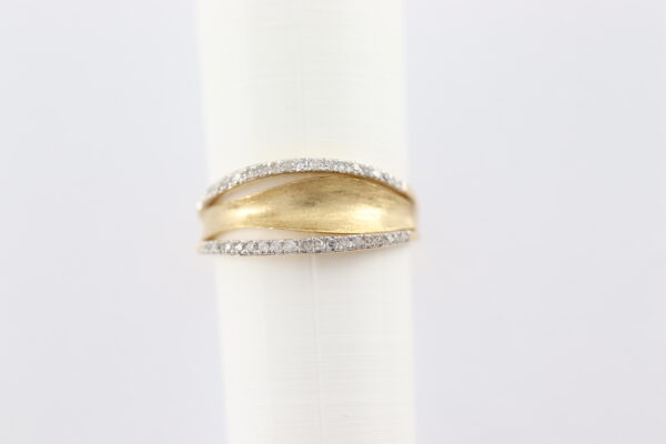Ring in Gelbgold  mit Diamanten – Bild 4