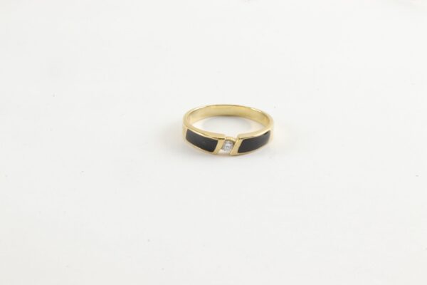 feiner Ring in Gelbgold mit Zirkonia und Email – Bild 4