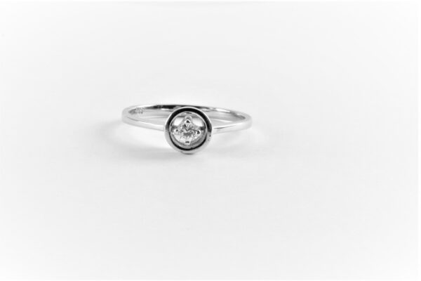 sehr feiner Ring mit Diamant  in Weißgold – Bild 5