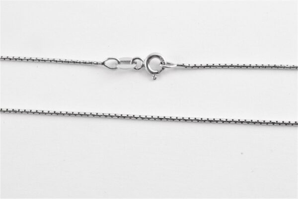 Feine Kette in Weißgold