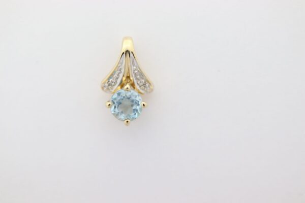 besonderst eleganter Anhänger  mit Aquamarin und Diamant – Bild 2