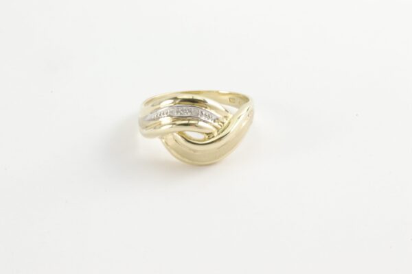 Ring in Gelbgold mit Diamanten – Bild 4