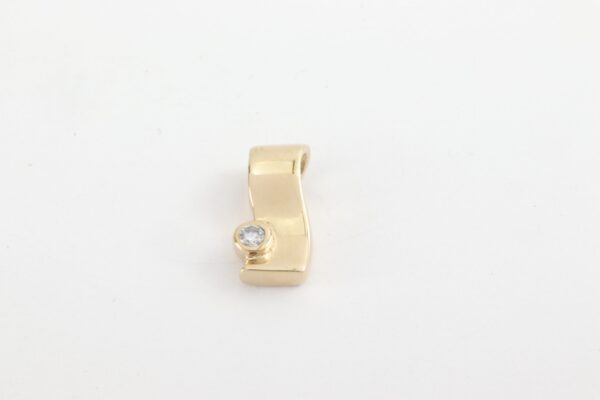 Anhänger in Gelbgold mit Zirkonia