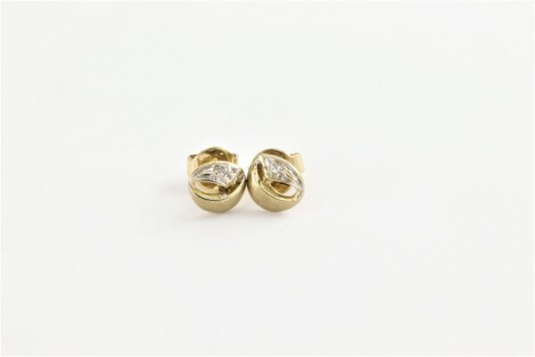 kleine, feine Ohrstecker in Gelbgold mit Diamant – Bild 4