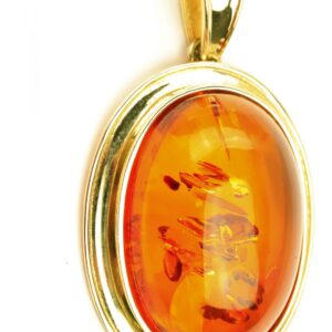 Anhänger in Gelbgold mit Bernstein