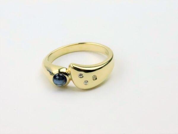 Ring in Gelbgold  mit Diamanten + Saphir – Bild 4