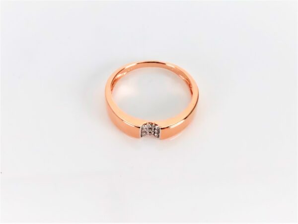 Ring  in Rotgold mit kleinen Zirkonia – Bild 4