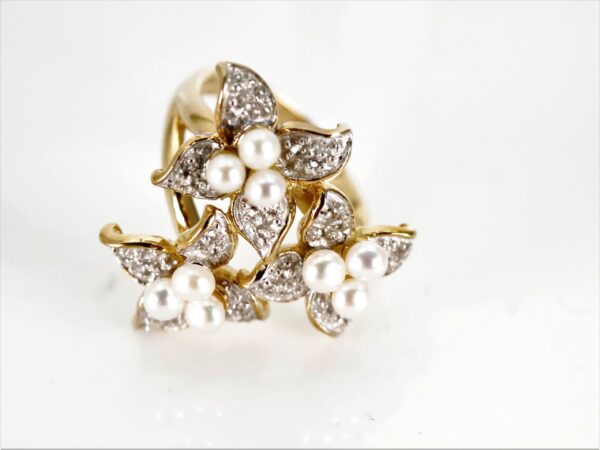 Ring in Gelbgold mit Diamanten und Perlen – Bild 3