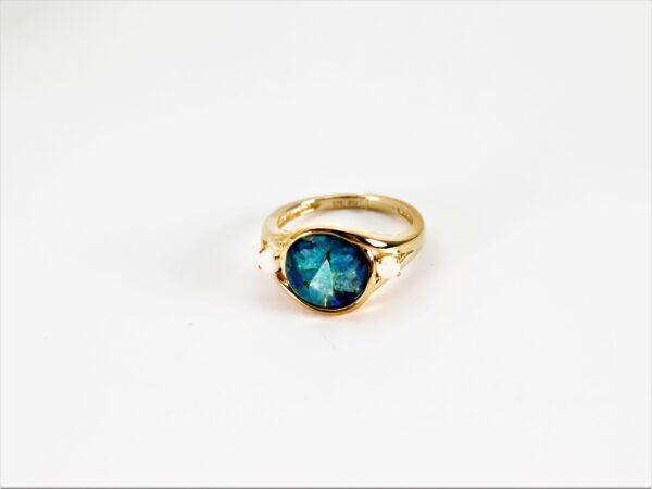 Ring in Gelbgold mit einem Opal-Trippel – Bild 4