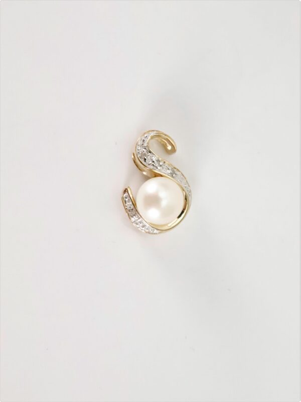 Anhänger in Gelbgold mit Perle und Diamant – Bild 4