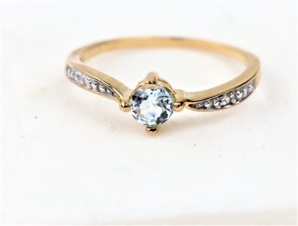 Ring  mit Aquamarin und Zirkonia – Bild 3