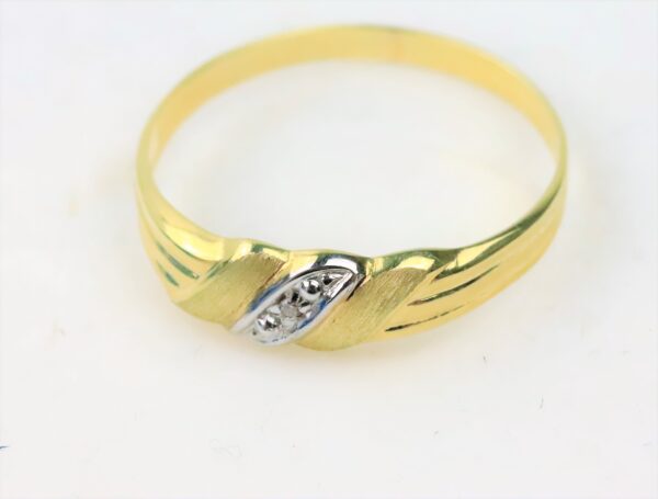 Ring in Gelbgold  mit Diamant – Bild 3