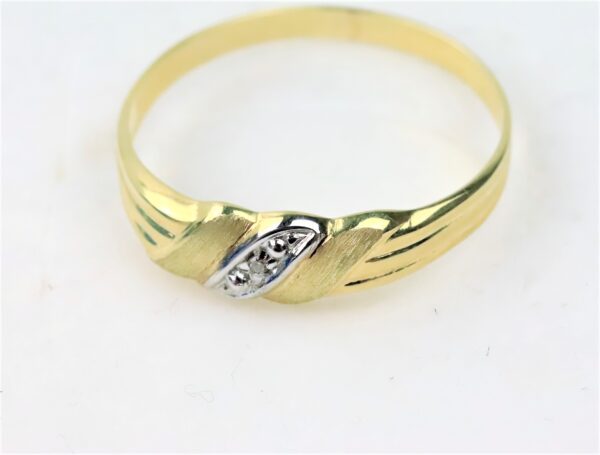 Ring in Gelbgold  mit Diamant – Bild 4