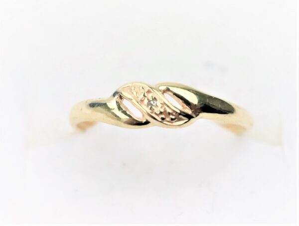 Ring - mit Diamanten