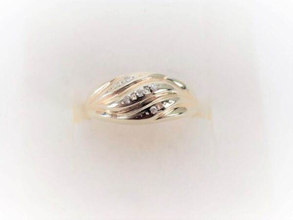 sehr feiner Ring in Gelbgold  mit Diamanten – Bild 6