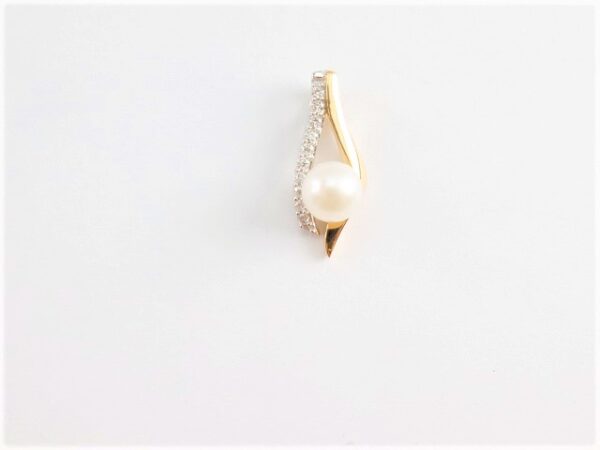 Anhänger in Gelbgold mit Perle und Diamanten – Bild 3