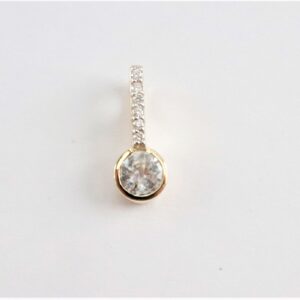 Anhänger in Gelbgold mit Diamanten