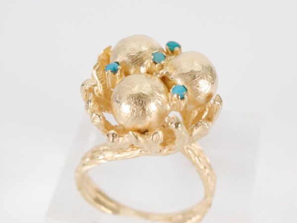ausgefallener, stabiler Ring in Gelbgold