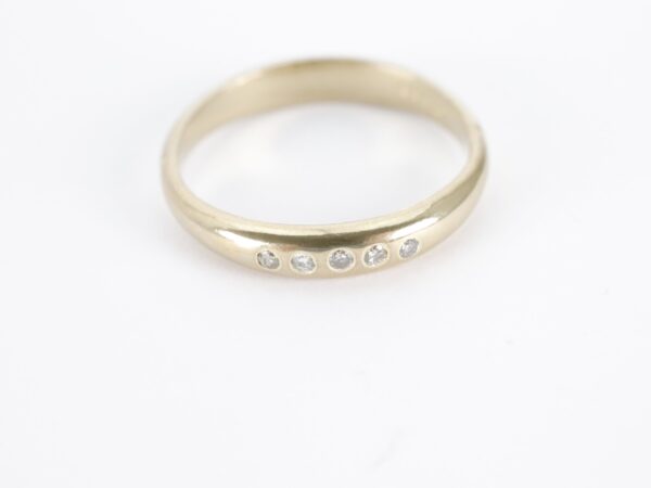 Ring in Gelbgold  mit Diamanten – Bild 5