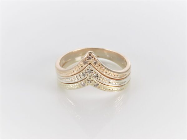 Ring-Weißgold mit Gelbgold ind 9 Diamanten – Bild 4