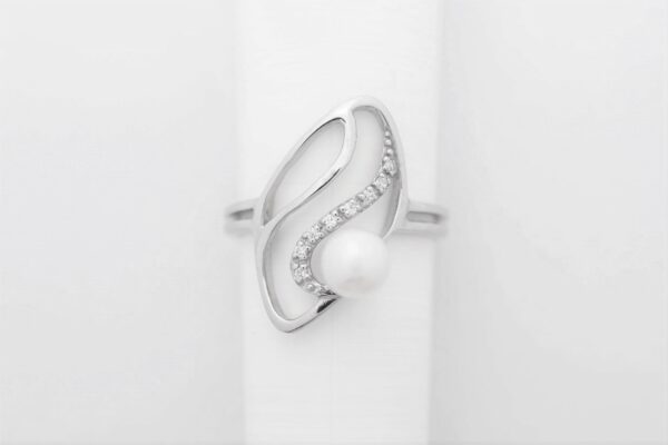 feiner Ring in Sterlingsilber rhodiniert mit Perle – Bild 2