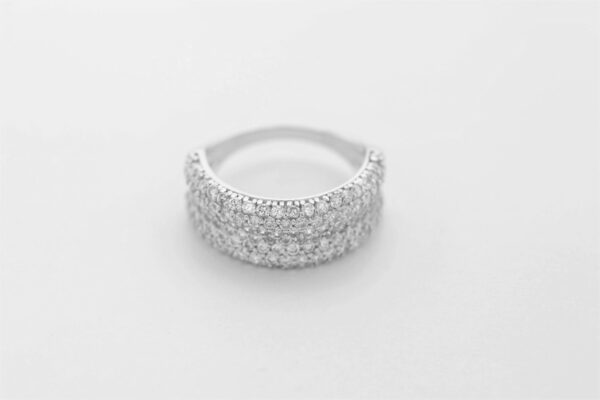 stabiler Ring in Sterlingsilber rhodiniert mit Zirkon