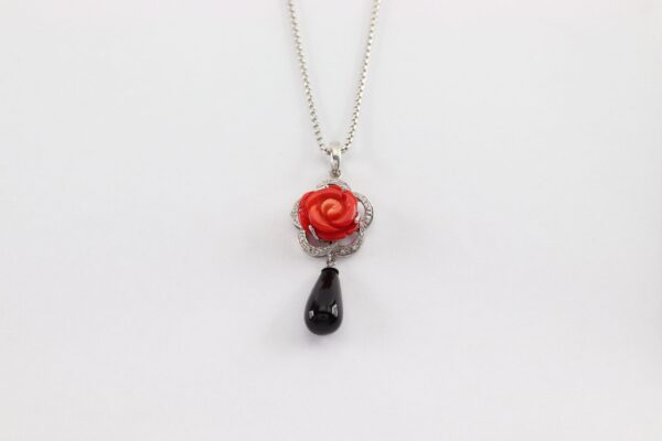 Collier mit einer Rose aus Koralle und Onyx – Bild 4