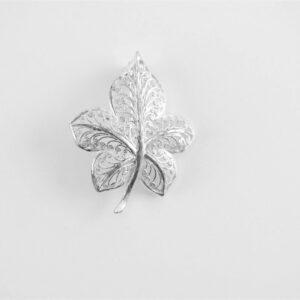 Brosche als Blatt  in Sterlingsilber
