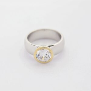 Damenring Sterlingsilber rhodiniert mit Zirkonia