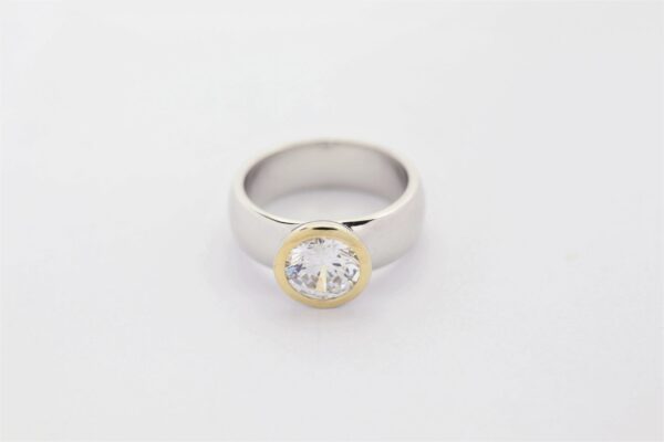 Damenring Sterlingsilber rhodiniert mit Zirkonia