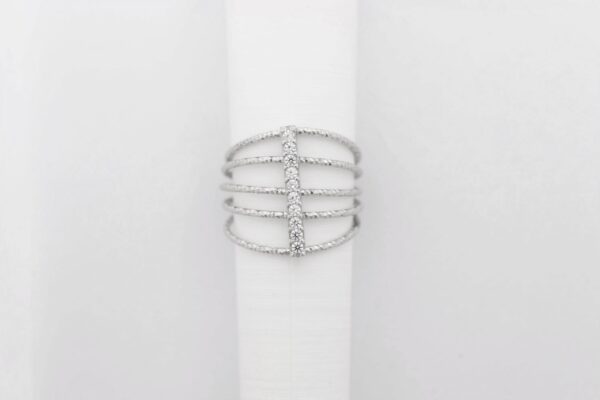 feiner Ring in Sterlingsilber rhodiniert mit Zirkonia – Bild 2