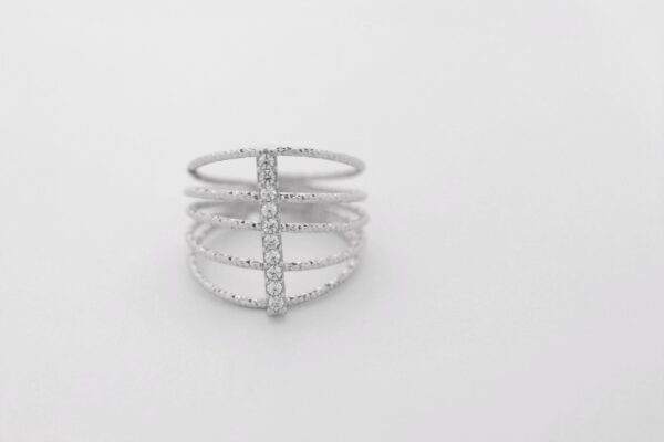 feiner Ring in Sterlingsilber rhodiniert mit Zirkonia – Bild 3