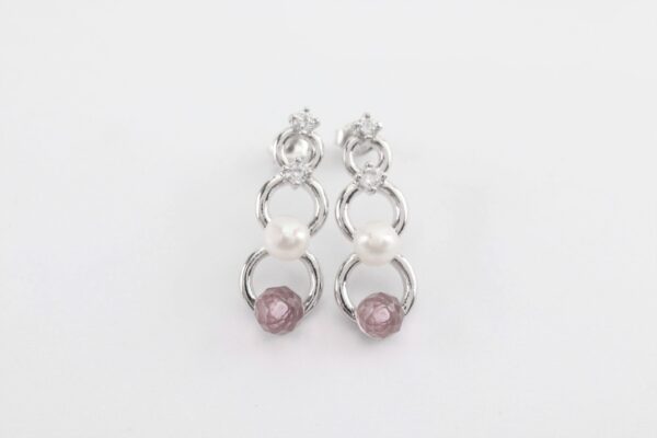 schöne Ohrstecker in Sterlingsilber mit Perle