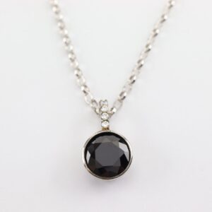 Collier  Sterlingsilber rhodiniert mit geschliffenem Onyx