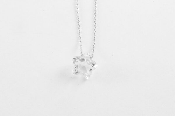 feines Collier in Sterlingsilber mit Bergkristall
