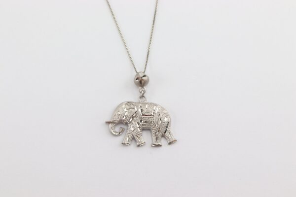 Elefant in Mattsilber mit Kette – Bild 2