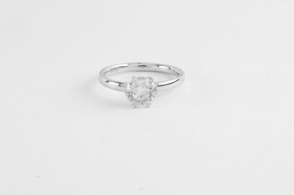 Ring in Sterlingsilber rhodiniert mit Zirkonia