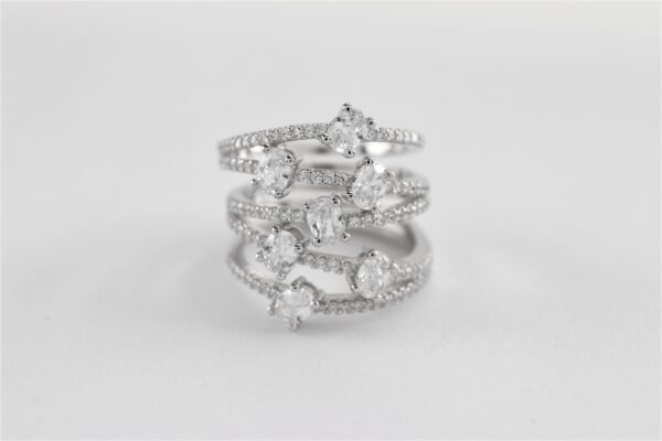 Ring in Sterlingsilber rhodiniert  mit Zirkonia